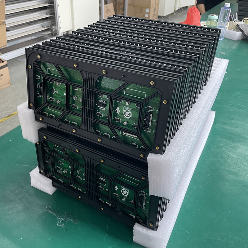 UniModule EX3.3, P3.3, 320x160mm module, 96x48pix, 6000nit, 1920Hz, IP62, Rear service screw install, Cut corner for right angled display/arc module available